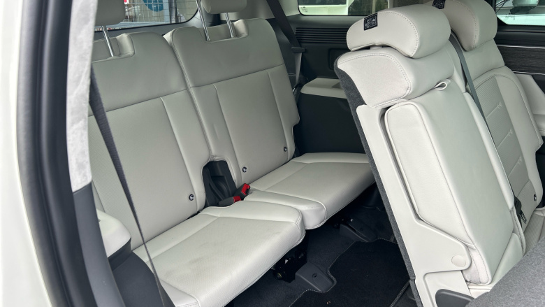 Hyundai SANTA FE 1.6 TGDi 239 Hybrid Ultimate 5dr 4WD Auto Hybrid Estate